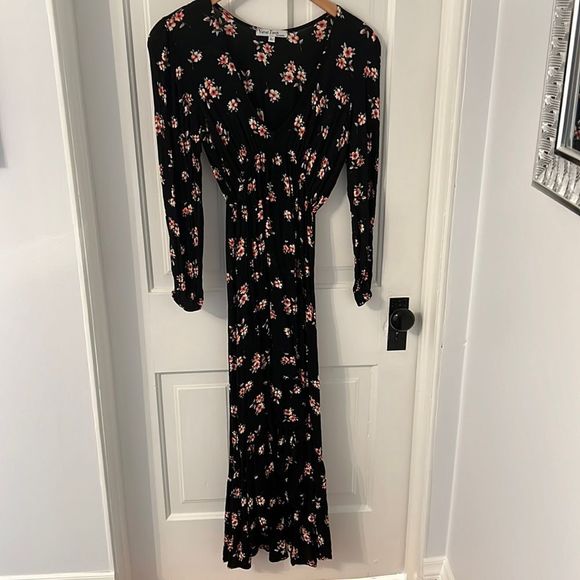 Velvet Torch Dresses & Skirts - Velvet Torch // Floral Long Sleeve Ruffled High/low Dress In Roses